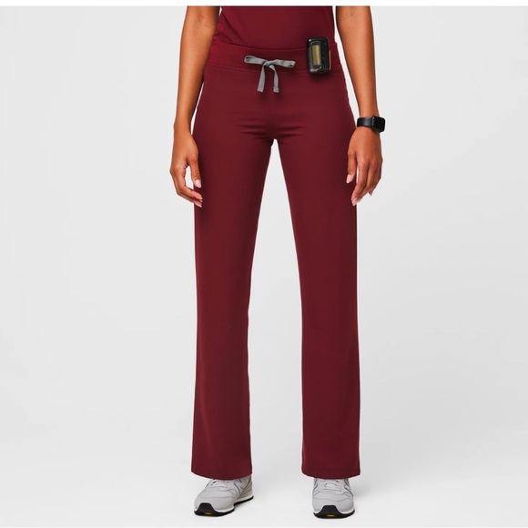 Figs Burgundy Scrub top and bottom - Picture 3 of 9